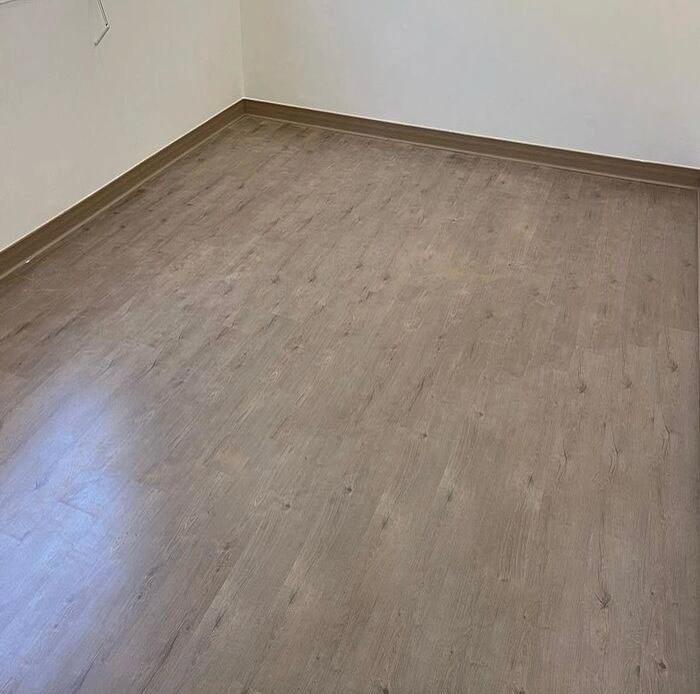 تركيب باركيه خشب مكة - ديكورات رويال